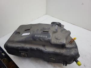 Begagnade AdBlue-tank BMW 5 serie Touring (F11) 535d xDrive 24V Pris € 300,00 Marginaltabell erbjuds av Autorec. Gebr. Prins b.v.