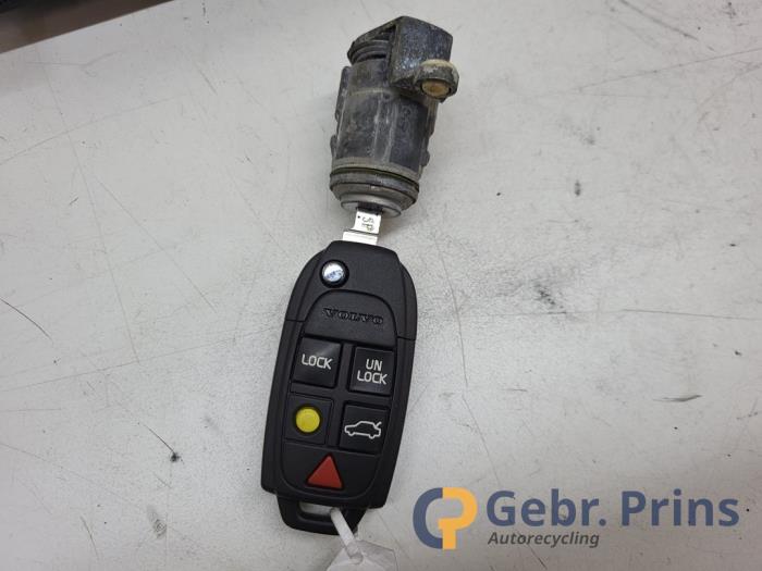 Ignition lock + computer Volvo V70 2.4 20V 170 - 009291 B5244S