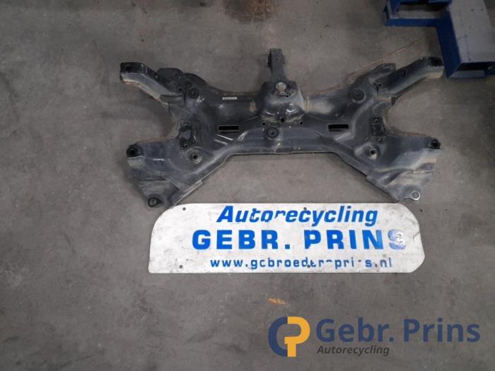 Begagnade Underram Honda CR-Z (ZF1) 1.5 Hybrid 16V Pris € 150,00 Marginaltabell erbjuds av Autorec. Gebr. Prins b.v.