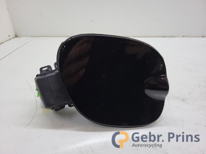 Begagnade Tanklucka Smart Forfour (453) 1.0 12V Pris € 25,00 Marginaltabell erbjuds av Autorec. Gebr. Prins b.v.