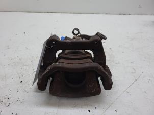 Usados Pinza de freno derecha detrás Peugeot 3008 I (0U/HU) 1.6 VTI 16V Precio € 40,00 Norma de margen ofrecido por Autorec. Gebr. Prins b.v.