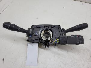 Usados Interruptor combinado columna de dirección Dacia Dokker (0S) 1.5 dCi 90 Precio € 90,75 IVA incluido ofrecido por Autorec. Gebr. Prins b.v.