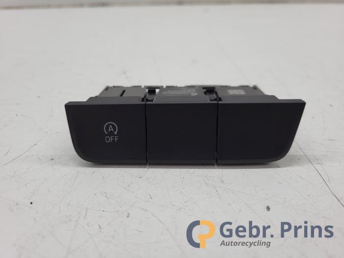 Używane Przelacznik Start/Stop Skoda Fabia III (NJ3) 1.0 TSI 12V Cena € 20,00 Procedura marży oferowane przez Autorec. Gebr. Prins b.v.