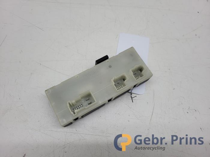 Gebrauchte Modul Heckklappe Motor BMW 2 serie Gran Tourer (F46) 220i 2.0 TwinPower Turbo 16V Preis € 75,00 Margenregelung angeboten von Autorec. Gebr. Prins b.v.