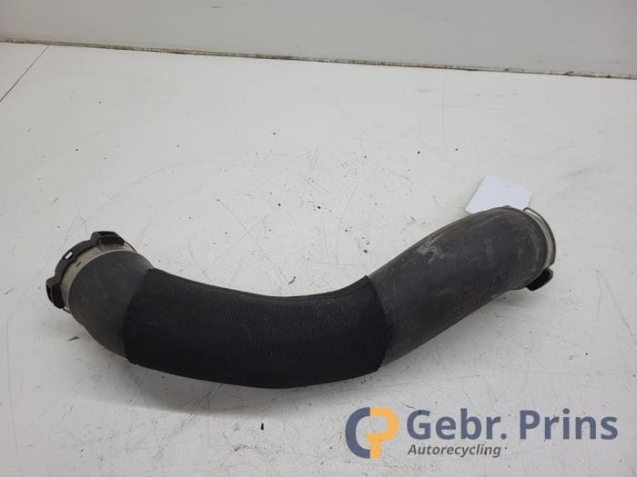 Gebrauchte Intercooler Schlauch BMW 2 serie Gran Tourer (F46) 220i 2.0 TwinPower Turbo 16V Preis € 30,00 Margenregelung angeboten von Autorec. Gebr. Prins b.v.