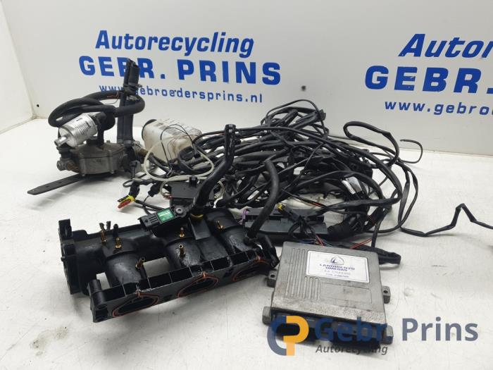 Usagé Installation LPG (complet) Renault Captur I (2R) 0.9 Energy TCE 12V Prix € 150,00 Règlement à la marge proposé par Autorec. Gebr. Prins b.v.