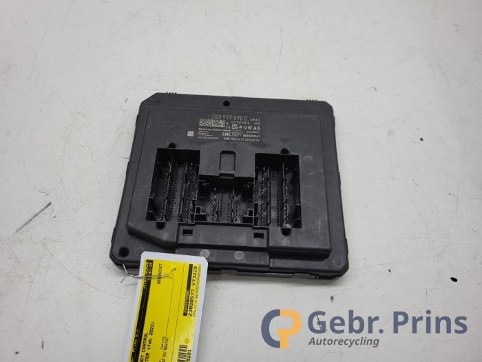 Used Body control computer Volkswagen Transporter T6 2.0 TDI 150 Price € 181,50 Inclusive VAT offered by Autorec. Gebr. Prins b.v.