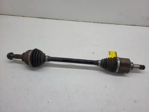 Begagnade Drivaxel, vänster fram Skoda Citigo 1.0 12V Pris € 35,00 Marginaltabell erbjuds av Autorec. Gebr. Prins b.v.