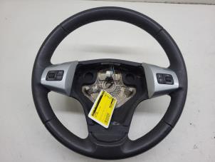 Używane Kierownica Opel Corsa D 1.4 16V Twinport Cena € 50,00 Procedura marży oferowane przez Autorec. Gebr. Prins b.v.