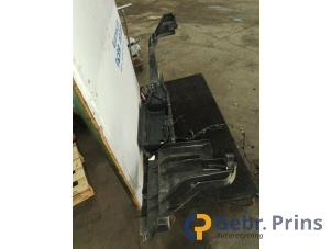 Front från en Tesla Model X 90D 2016