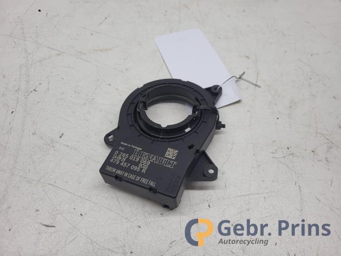 Begagnade Styrvinkelsensor Renault Twingo III (AH) 1.0 SCe 70 12V Pris € 20,00 Marginaltabell erbjuds av Autorec. Gebr. Prins b.v.