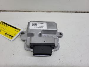 Usagé Module carburant ADM Opel Astra K 1.0 Turbo 12V Prix € 25,00 Règlement à la marge proposé par Autorec. Gebr. Prins b.v.