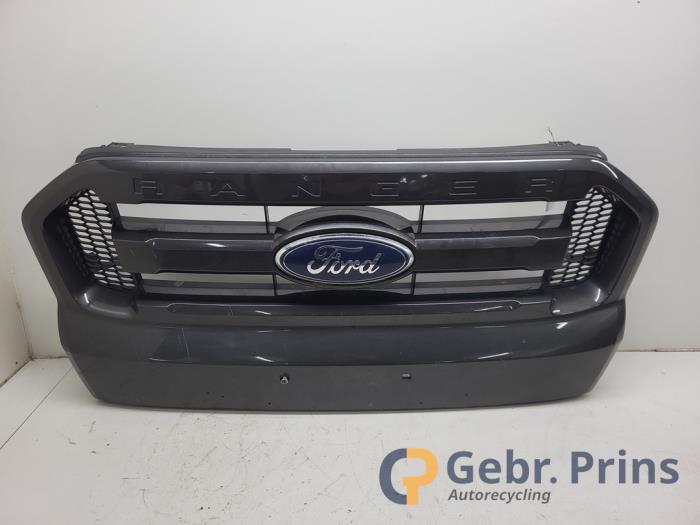 Używane Grill Ford Ranger 3.2 TDCI 20V 4x4 Cena € 200,00 Procedura marży oferowane przez Autorec. Gebr. Prins b.v.