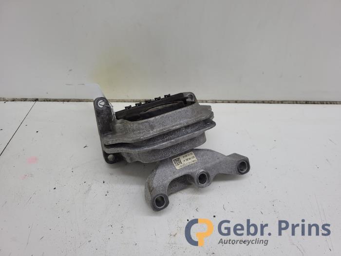 Usagé Support moteur Volkswagen Polo V (6R) 1.4 TDI DPF BlueMotion technology Prix € 25,00 Règlement à la marge proposé par Autorec. Gebr. Prins b.v.