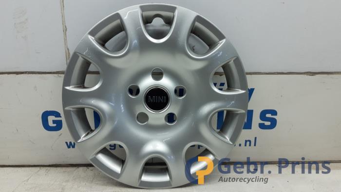 Używane Kolpak Mini Mini (F56) 1.5 12V Cooper Cena € 20,00 Procedura marży oferowane przez Autorec. Gebr. Prins b.v.