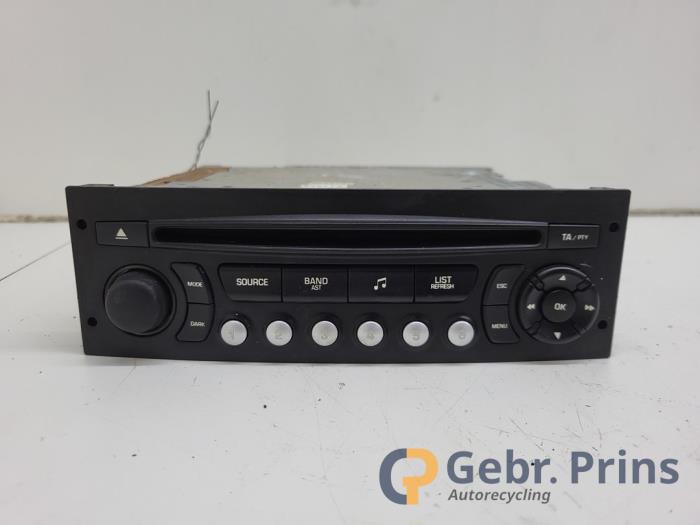 Begagnade Radio Peugeot 207/207+ (WA/WC/WM) 1.4 16V Pris € 40,00 Marginaltabell erbjuds av Autorec. Gebr. Prins b.v.