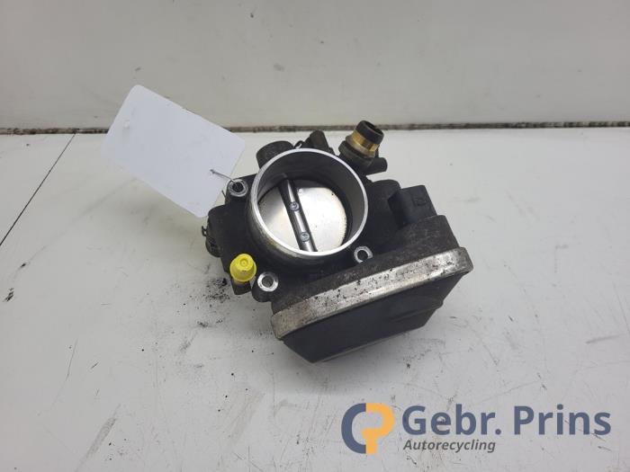 Gebrauchte Drosselklappengehäuse Opel Zafira (M75) 1.8 16V Ecotec Preis € 30,00 Margenregelung angeboten von Autorec. Gebr. Prins b.v.