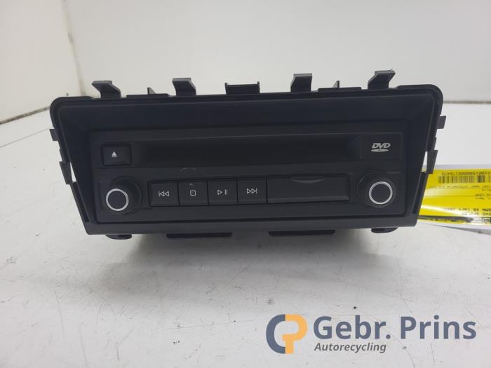 Używane Odtwarzacz DVD BMW X6 (E71/72) xDrive35i 3.0 24V Cena € 200,00 Procedura marży oferowane przez Autorec. Gebr. Prins b.v.
