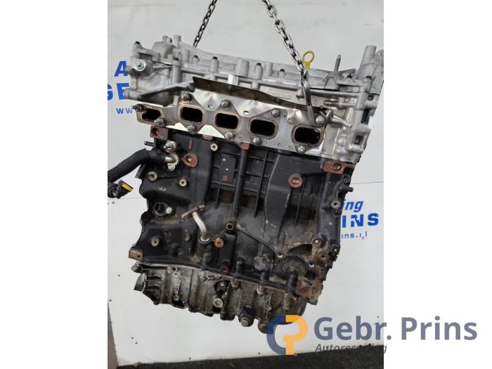 Motor van een Nissan Primastar 2.0 dCi 150 2023