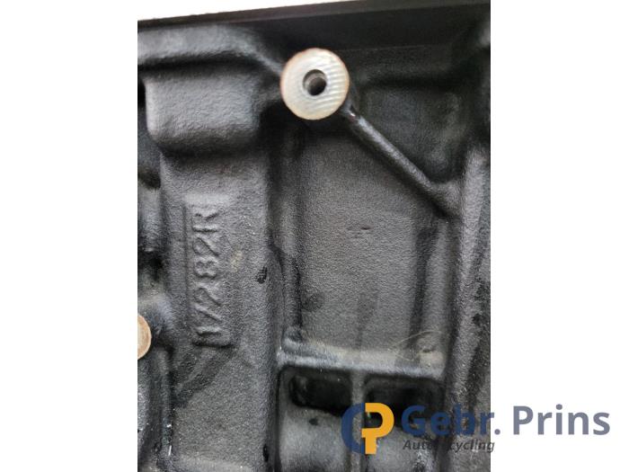 Motor van een Nissan Primastar 2.0 dCi 150 2023