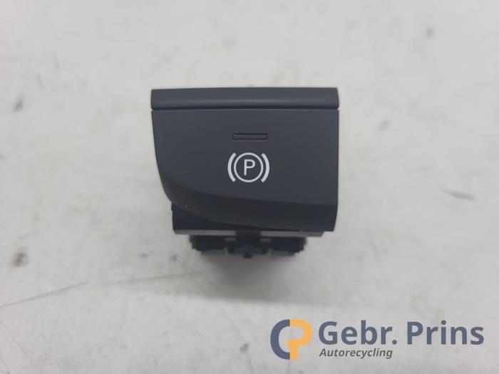 Gebrauchte Handbremse Schalter Audi Q2 (GAB/GAG) 1.0 TFSI 12V Preis € 20,00 Margenregelung angeboten von Autorec. Gebr. Prins b.v.