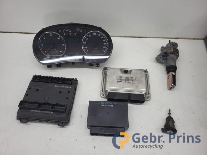 Used Ignition lock + computer Volkswagen Polo IV (9N1/2/3) 1.4 TDI 70 Price € 75,00 Margin scheme offered by Autorec. Gebr. Prins b.v.