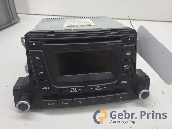Gebrauchte Radio Hyundai i10 (B5) 1.0 12V Preis € 100,00 Margenregelung angeboten von Autorec. Gebr. Prins b.v.