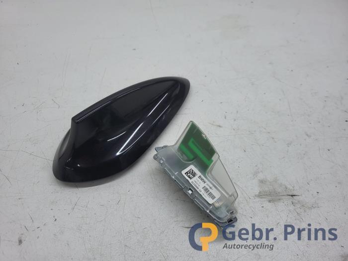 Używane Antena BMW 3 serie Touring (F31) 330d 3.0 24V Cena € 35,00 Procedura marży oferowane przez Autorec. Gebr. Prins b.v.