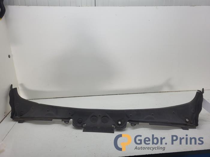 Używane Parawan BMW 3 serie Touring (F31) 330d 3.0 24V Cena € 30,00 Procedura marży oferowane przez Autorec. Gebr. Prins b.v.