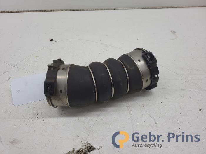 Używane Przewód Turbo BMW 3 serie Touring (F31) 330d 3.0 24V Cena € 20,00 Procedura marży oferowane przez Autorec. Gebr. Prins b.v.