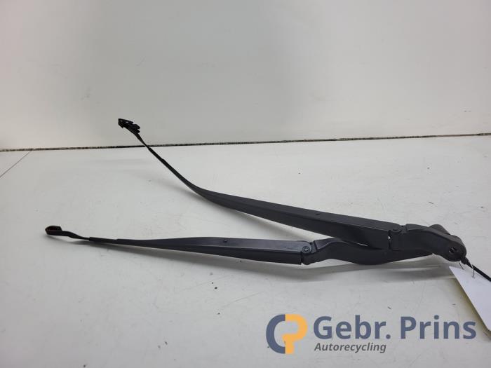 Windshield wiper blade