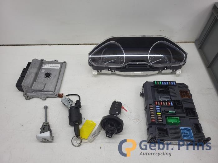 Used Ignition lock + computer Peugeot 2008 (CU) 1.2 Vti 12V PureTech 82 Price € 150,00 Margin scheme offered by Autorec. Gebr. Prins b.v.