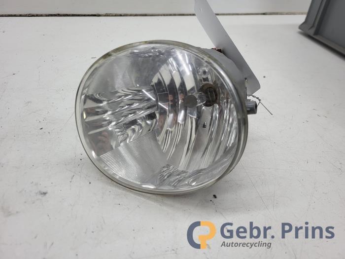Używane Halogen prawy Toyota RAV4 (A3) Cena € 25,00 Procedura marży oferowane przez Autorec. Gebr. Prins b.v.
