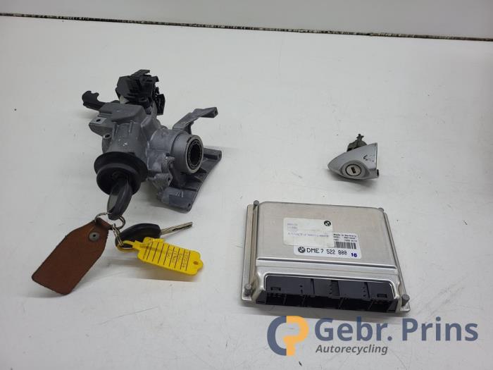 Used Ignition lock + computer BMW X5 (E53) 4.4 V8 32V Price € 200,00 Margin scheme offered by Autorec. Gebr. Prins b.v.