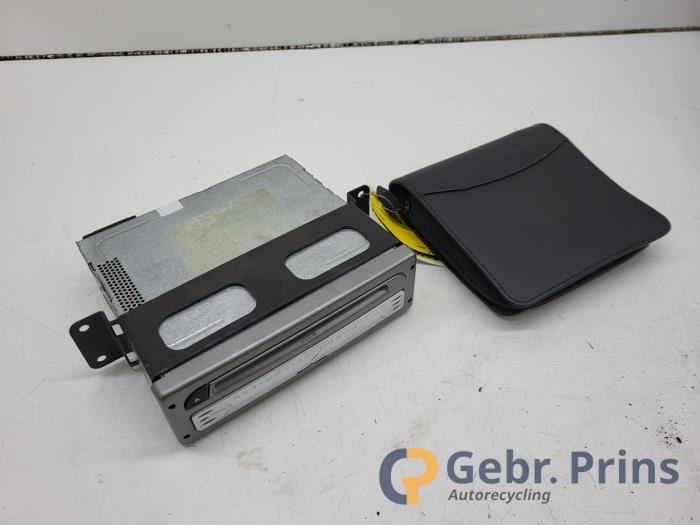 Używane Modul nawigacji BMW 3 serie Touring (E46/3) 325i 24V Cena € 50,00 Procedura marży oferowane przez Autorec. Gebr. Prins b.v.
