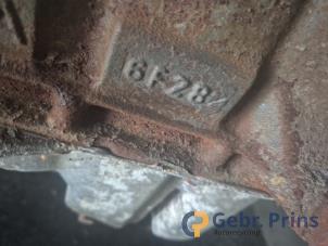 Motor van een Toyota Yaris II (P9) 1.3 16V VVT-i 2006