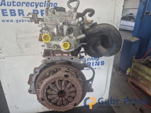Motor van een Toyota Yaris II (P9) 1.3 16V VVT-i 2006