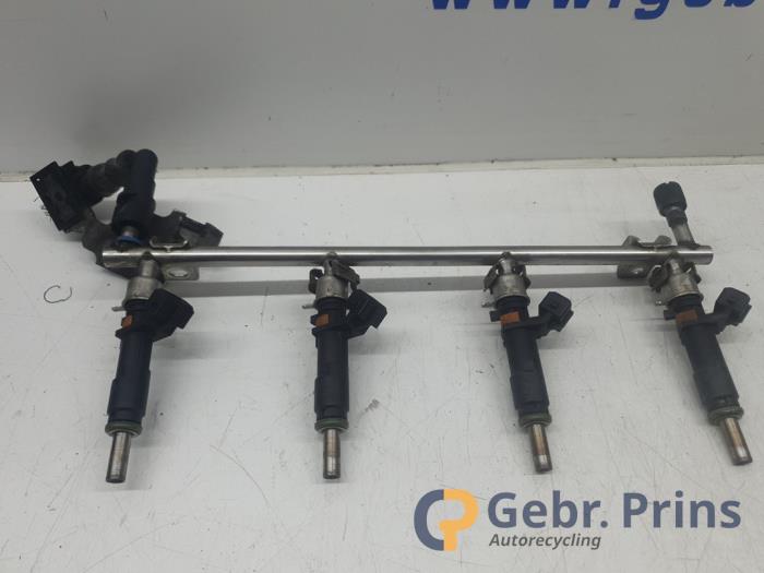 Injector (petrol injection) Opel Zafira 1.8 16V Ecotec - 55353806 ...