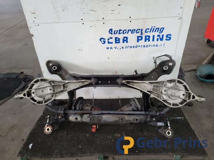 Subframe from a Volvo V60 I (FW/GW) 2.4 D6 20V AWD Twin Engine Plug-in Hybrid 2015