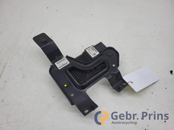 Gebrauchte Steuergerät Tempomat Volvo V60 I (FW/GW) 2.4 D6 20V AWD Twin Engine Plug-in Hybrid Preis € 125,00 Margenregelung angeboten von Autorec. Gebr. Prins b.v.