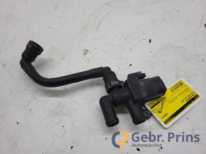 Begagnade Extra vattenpump Volvo V60 I (FW/GW) 2.4 D6 20V AWD Twin Engine Plug-in Hybrid Pris € 25,00 Marginaltabell erbjuds av Autorec. Gebr. Prins b.v.