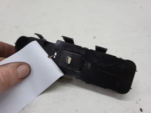 Gebrauchte Elektrisches Fenster Schalter Peugeot 207 SW (WE/WU) 1.6 16V Preis € 10,00 Margenregelung angeboten von Autorec. Gebr. Prins b.v.