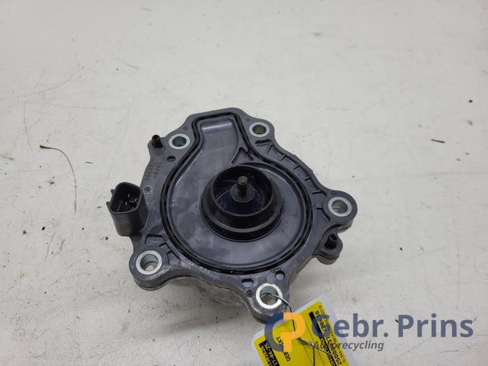 Begagnade Vattenpump Toyota Corolla (E21/EA1/EH1) 1.8 16V Hybrid Pris € 35,00 Marginaltabell erbjuds av Autorec. Gebr. Prins b.v.