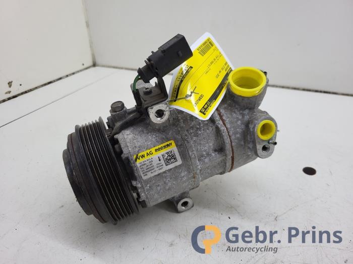 Usagé Pompe clim Skoda Citigo 1.0 12V Prix € 150,00 Règlement à la marge proposé par Autorec. Gebr. Prins b.v.