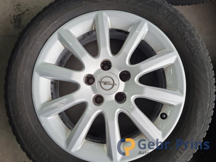 2l Opel Rims Sport rims set + tires - Alloy - Autorec. Gebr. Prins b.v.