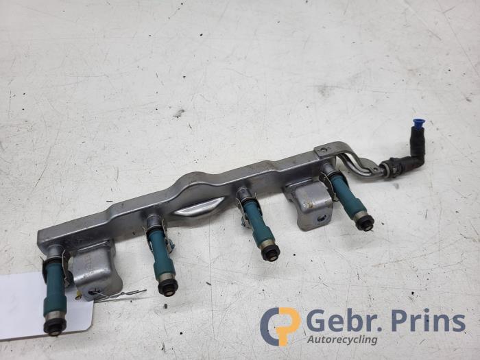 Usagé Système d'injection Mazda 2 (DE) 1.3 16V S-VT Prix € 40,00 Règlement à la marge proposé par Autorec. Gebr. Prins b.v.
