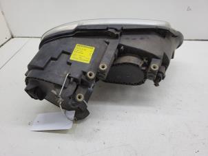Begagnade Strålkastare, vänster Volkswagen Caddy III (2KA,2KH,2CA,2CH) 1.6 TDI 16V Pris € 60,50 Inklusive moms erbjuds av Autorec. Gebr. Prins b.v.