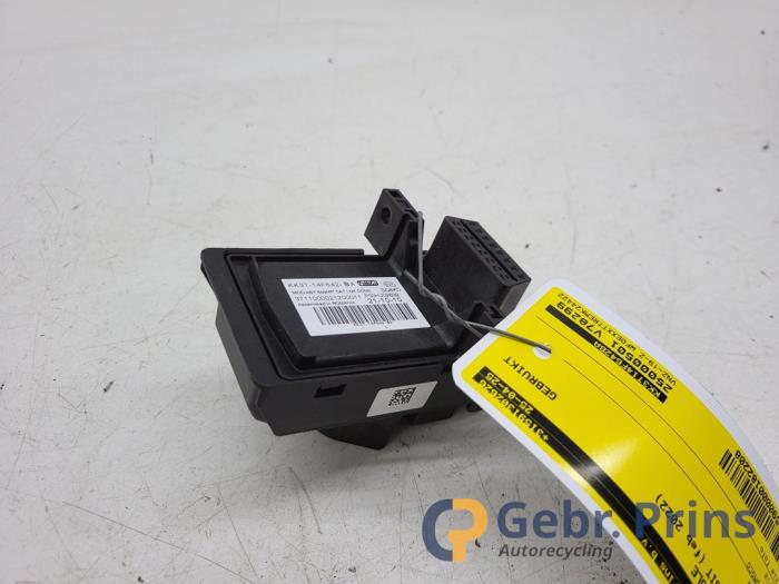 Usados Módulo Gateway Ford Transit 2.0 TDCi 16V Eco Blue 130 Precio € 30,25 IVA incluido ofrecido por Autorec. Gebr. Prins b.v.