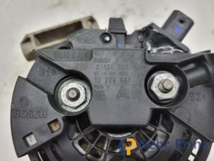 Dynamo van een Opel Zafira (M75) 2.2 16V Direct Ecotec 2008