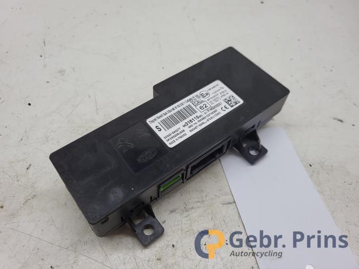 Usagé Bluetooth Block Citroen Berlingo 1.6 BlueHDI 75 Prix € 48,40 Prix TTC proposé par Autorec. Gebr. Prins b.v.